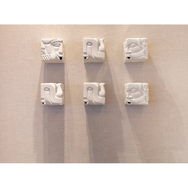 Gargulas People Figurines & Sculptures