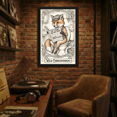 Bath and Laundry Fox lisant un journal sur une toilette