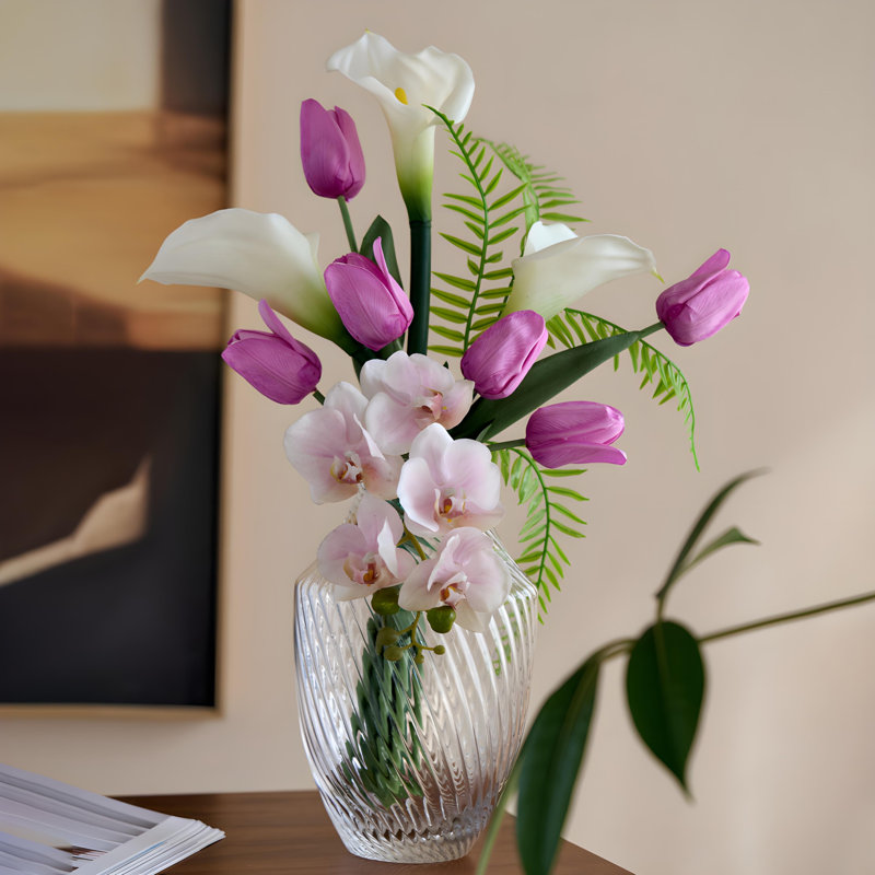 Ornements de fleurs simulées