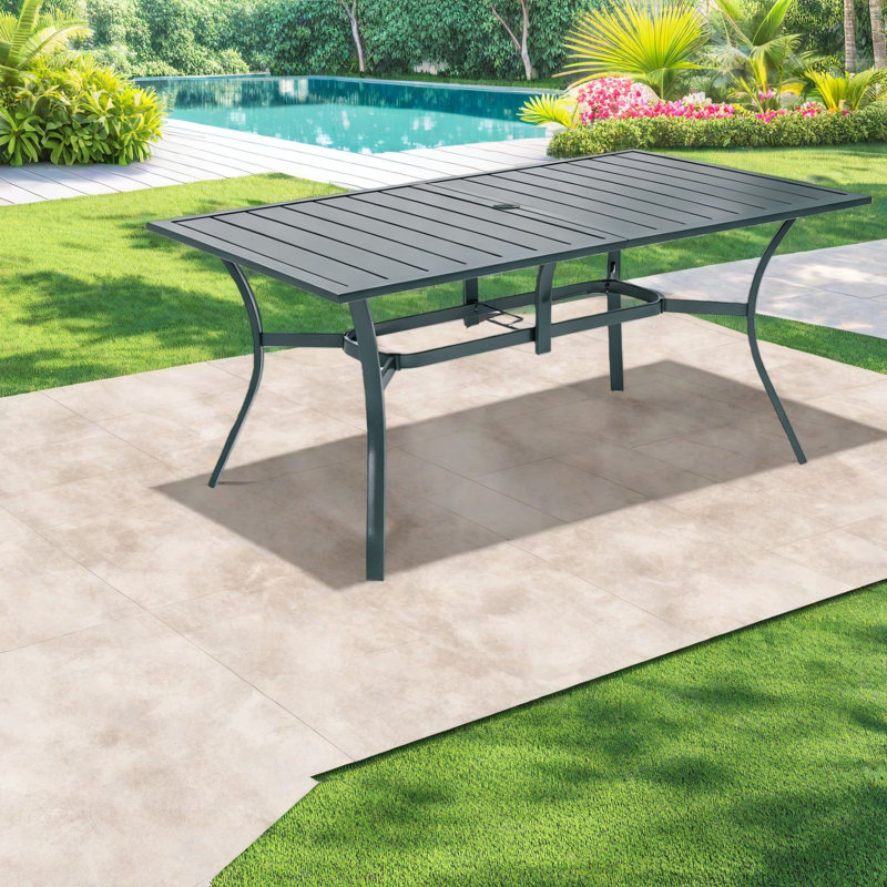 Tables de patio spacieuses de 63 pouces, salle à manger d'extérieur moderne en métal noir