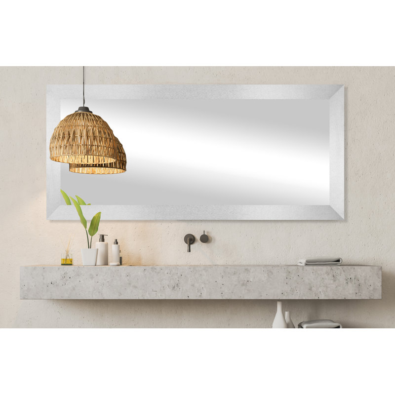Miroir mural Maci Eileen, Tungstène argent, 33 po x 80 po