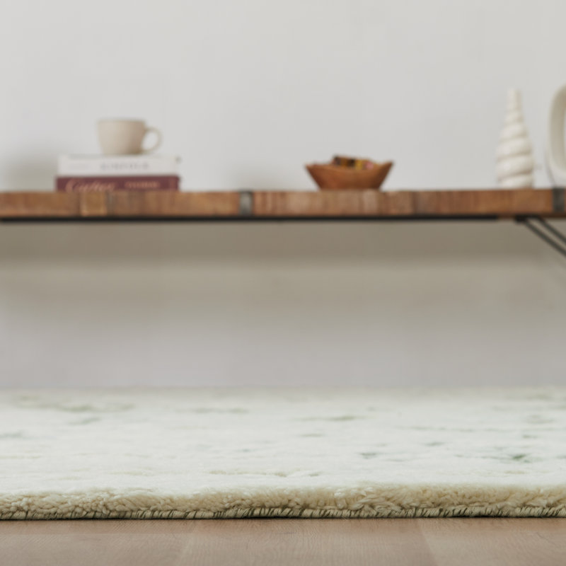 Hand Knotted Wool Abstract Area Rug in White/Green/Cream, Rectangle 5' x 7'