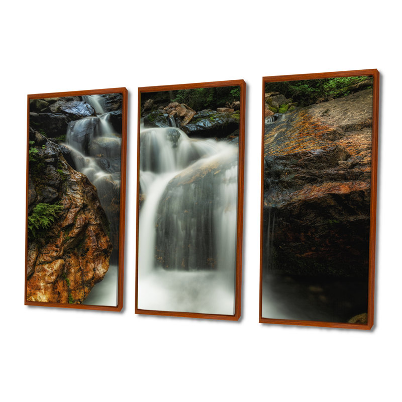 «Slow Motion Waterfall On Rocks», ensemble d'art mural sur toile encadré paysage, H 28 po x l 36 po, Brun