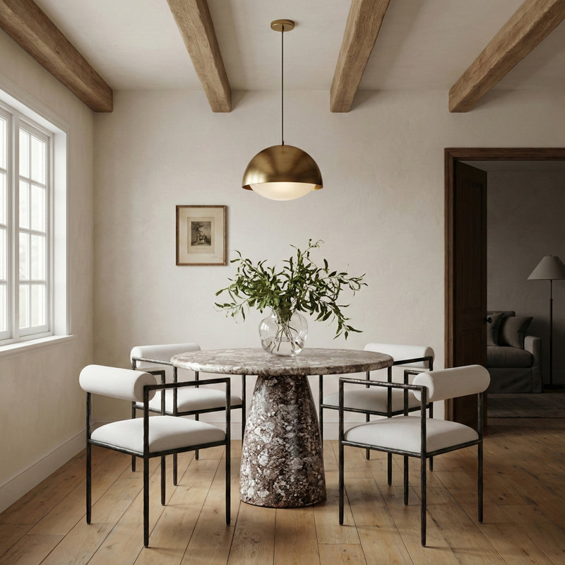 Chaise rembourrée Vivianna, Laiton brossé, Tissu texturé en lin beige