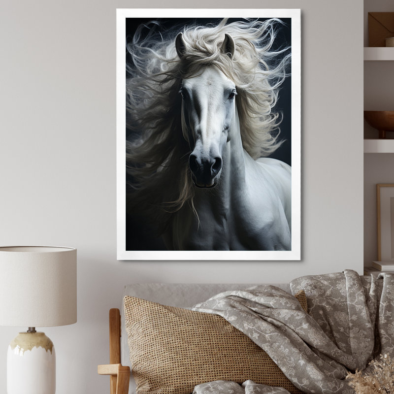 «Kecia White Horse Fierce Intensity», reproduction d'art sur toile, H 40 po x l 30 po x P 1,5 po, Cadre photo blanc