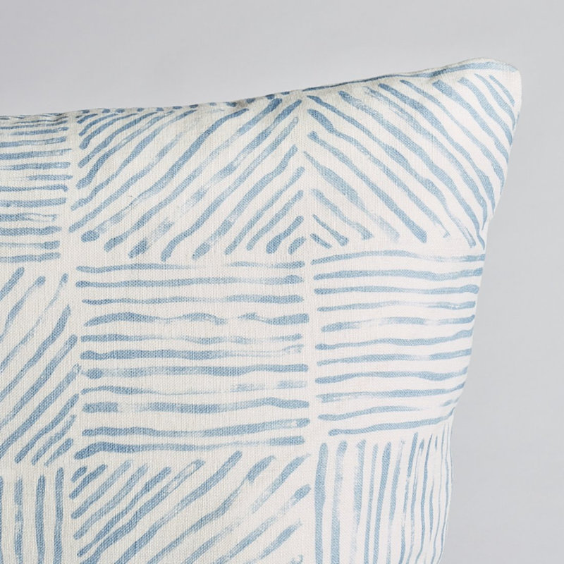 Coussin Schumacher x Caroline Z Hurley Katama, 20 po x 20 po