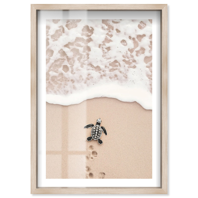«First Journey Shadowbox» par Notoriart, H 25 po x l 17 po, Crème, crème