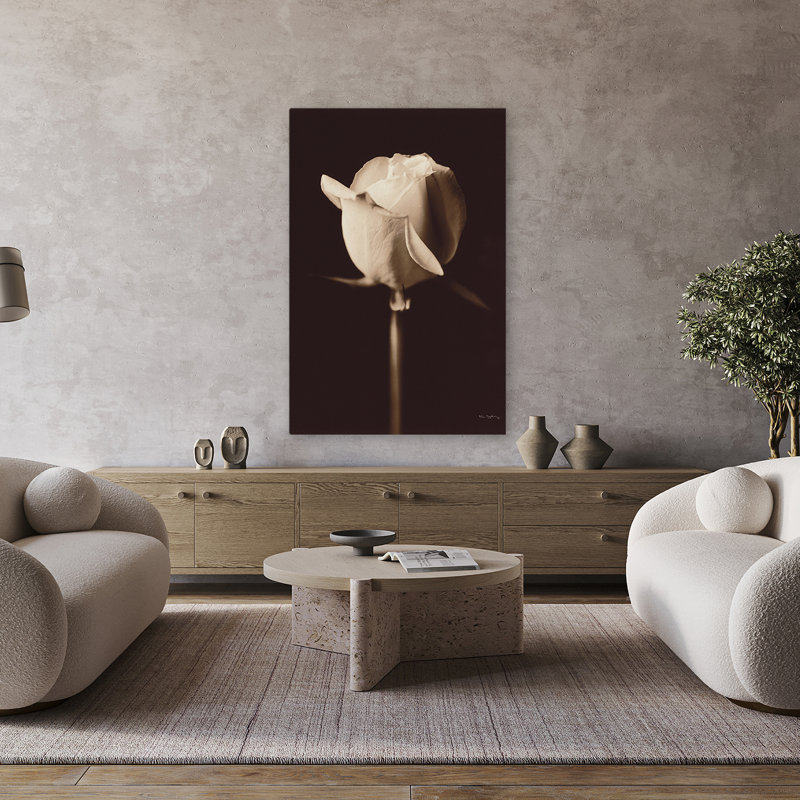 Rose moderne et contemporaine, H 48 po x l 32 po