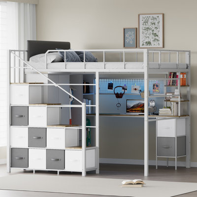 Lit mezzanine grand format avec bureau et escalier, structure métallique monobloc avec tête de lit, éclairage DEL, borne de recharge, placard et rangement
