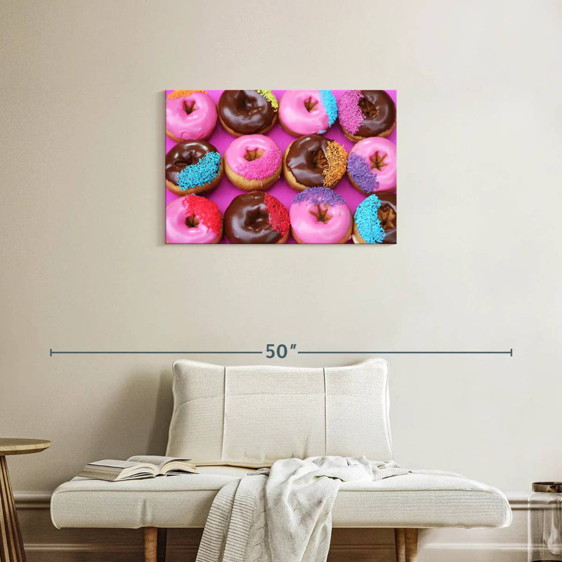 Yarlin Sprinkled Donuts, H 20 po x l 30 po