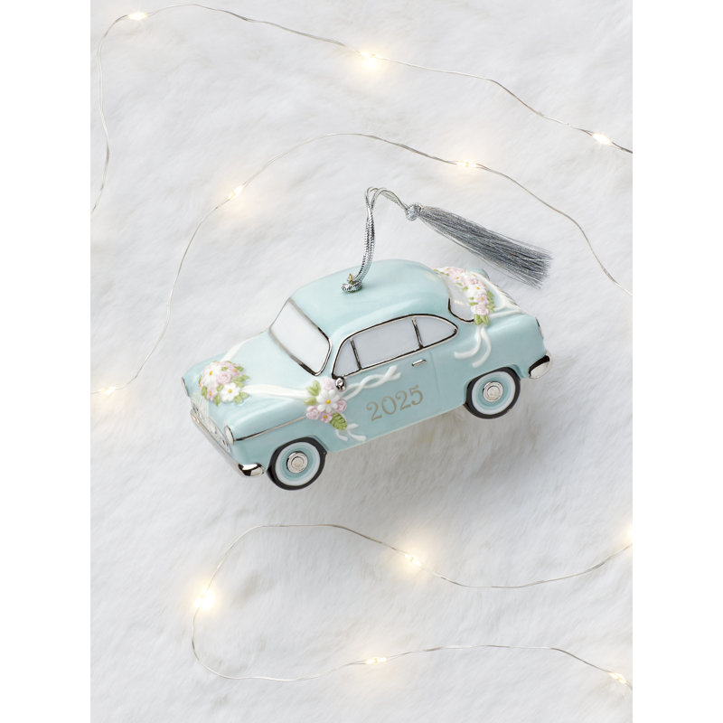 2025 Just Married Vintage Car Ornament