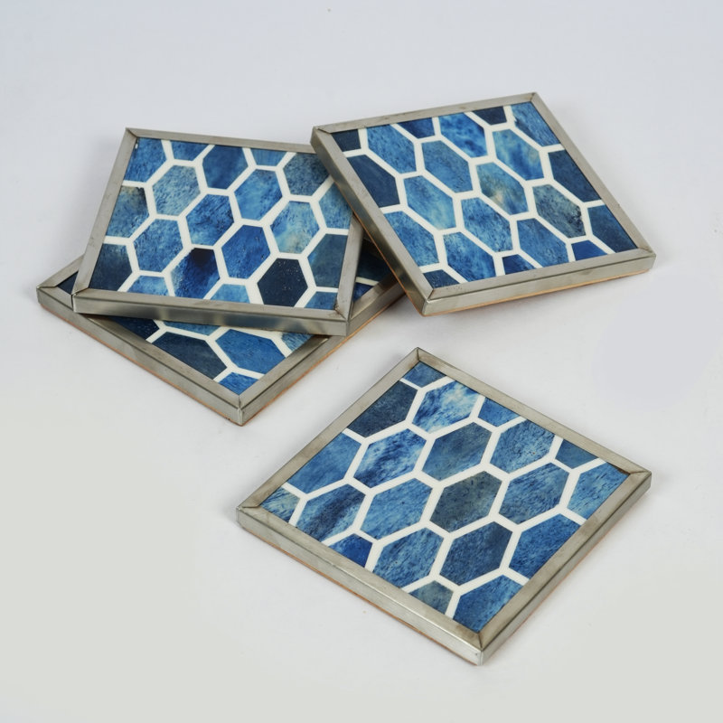 Ensemble de 4 sous-verres Gramercy en os et résine incrustés - Sous-verres indigo fabriqués à la main avec bordure métallique pour recevoir et offrir des cadeaux | Mela Artisans