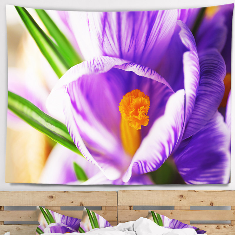 Tapisserie fleur crocus floral, H 32 po x l 39 po