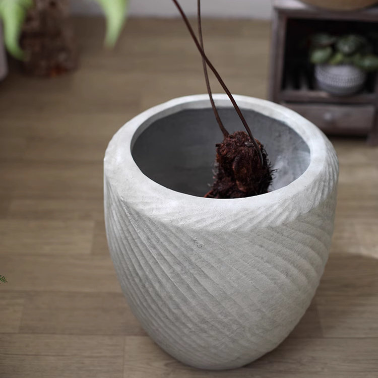 Comtemporary Swirl Planter, Camel