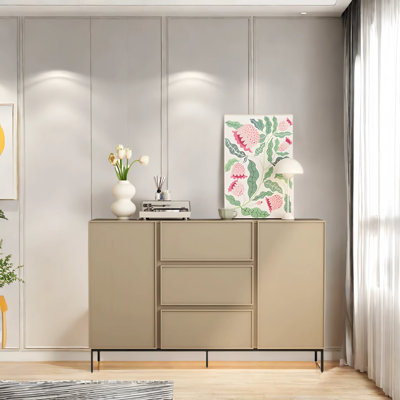 Buffet rétro italien minimaliste
