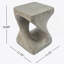 Table d'appoint MGO Twist Shape, texture semblable au bois, couleur grise-215933002