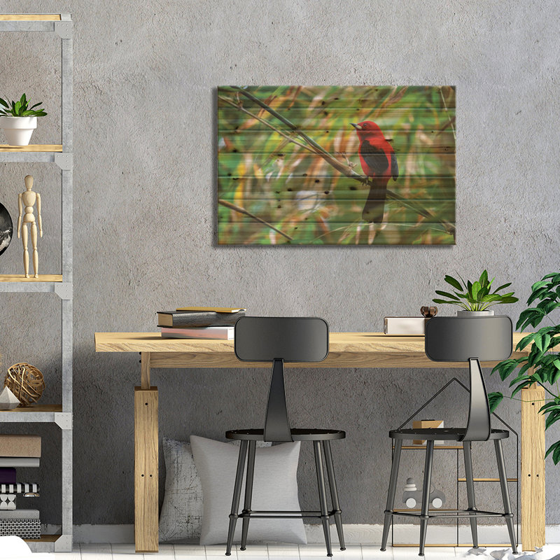 Oiseau tanneur rouge, H 18 po x l 26 po x P 1,5 po