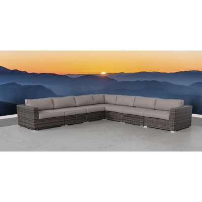 Canapé modulaire d'extérieur en osier de 122 po de largeur avec coussins Sunbrella Foxtrot