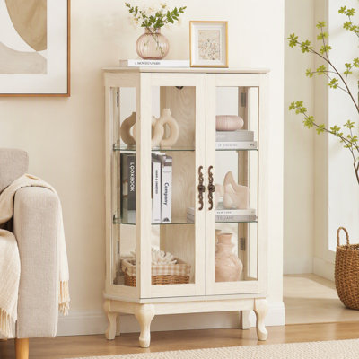 Vitrine de style américain en verre avec pieds incurvés, grands tiroirs et poignées en métal
