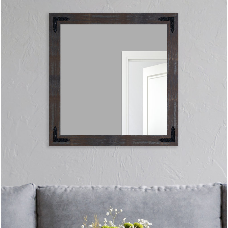 Miroir mural, H 17,5 po x l 17,5 po