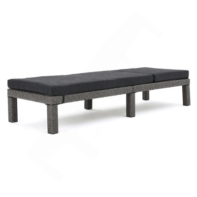Chaise longue polyvalente en osier toutes saisons pour la détente en plein air