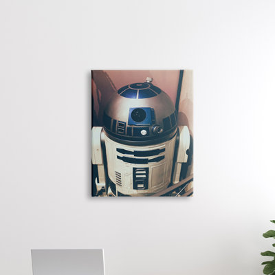 Ae-583 " Iconic Retro Sci-fi Space Robot Blue White "