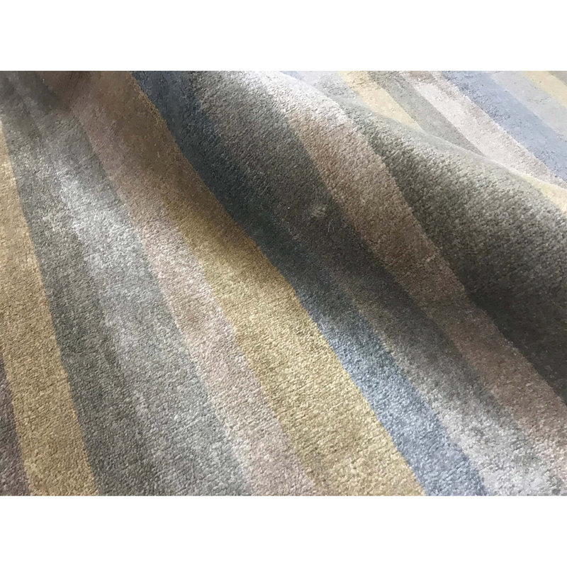 Hand-Knotted High-Quality Gold Area Rug