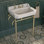 Console Whitehaus de 24 po avec bol rectangulaire intégré, repose-pieds en laiton et barre à serviettes latérale