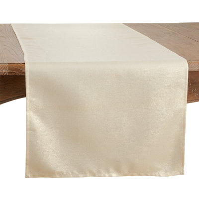 Runner_Table Runner With Shimmering Design
