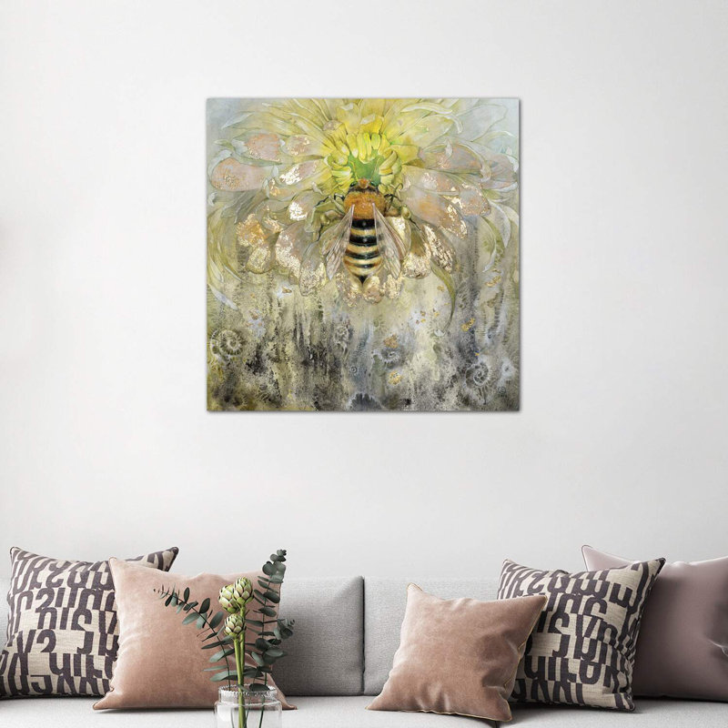 Abeille par Stephanie Law - reproduction d'art, H 26 po x l 26 po x P 1,5 po, Toile tendue