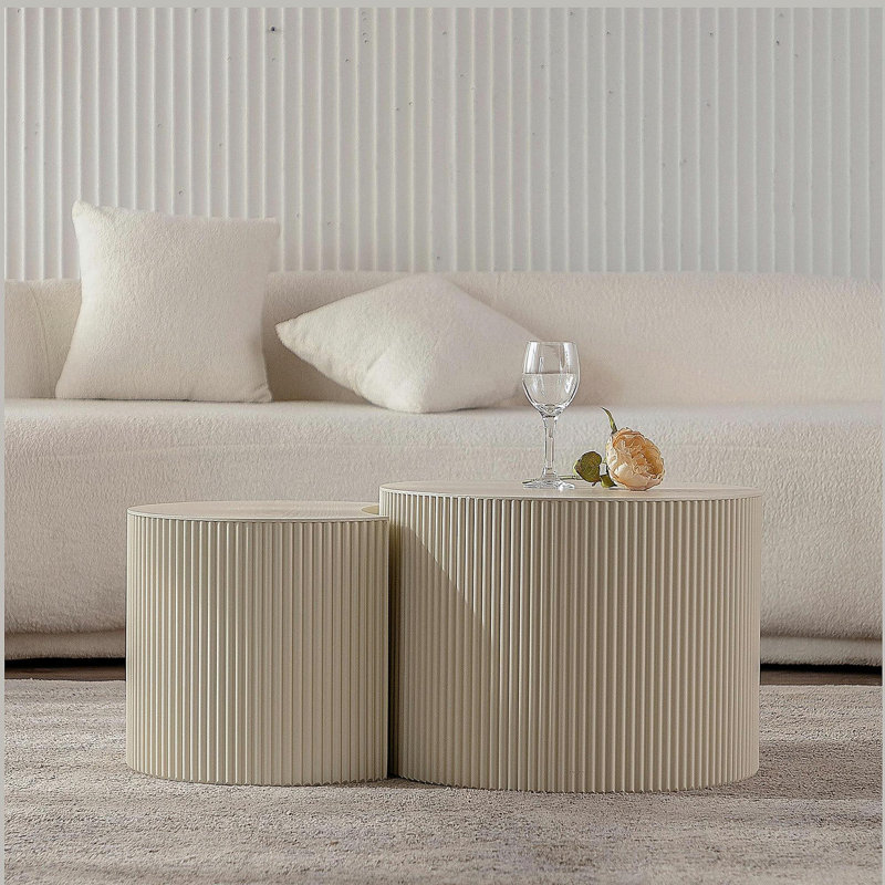 Table basse ronde en bois de style olive à piédestal robuste fabriquée à la main pour le salon