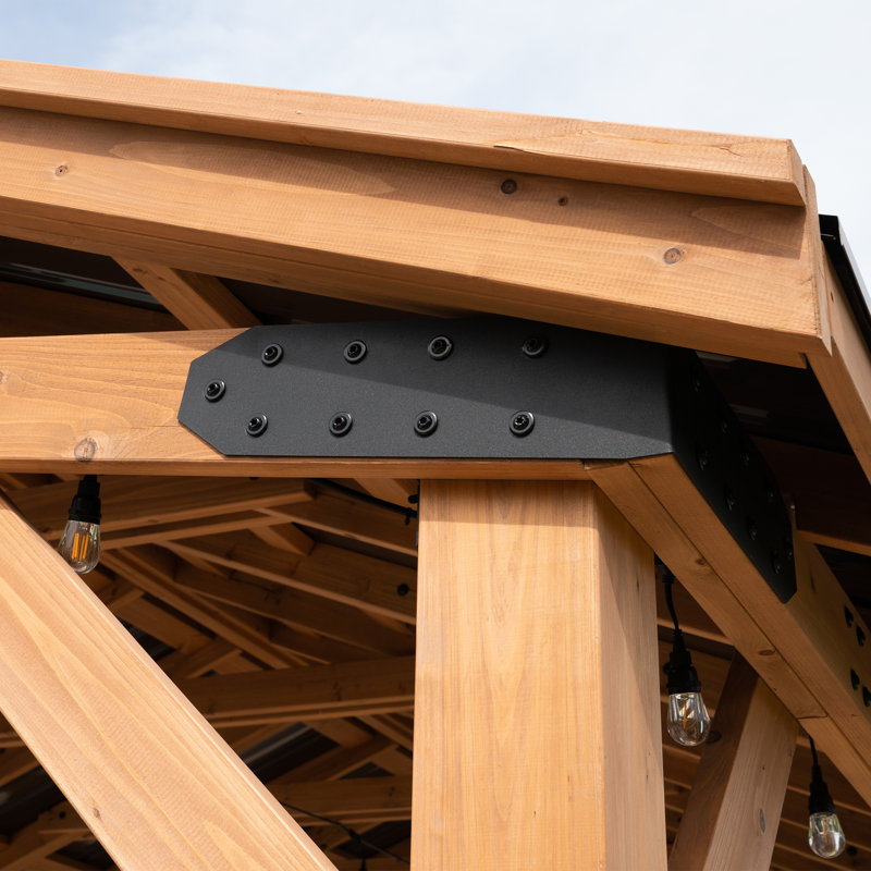 Abri de jardin extérieur en bois de cèdre 16 pi x 12 pi avec toit en acier galvanisé à toit rigide et PowerPort Backyard Discovery Norwood