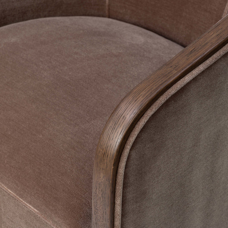 Voss Chair