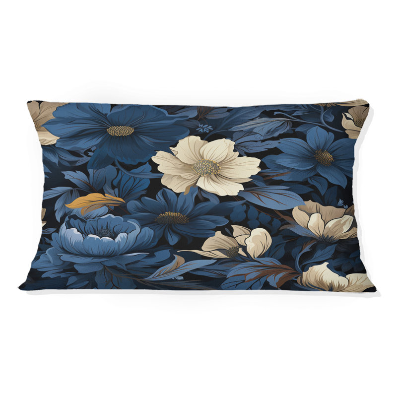 Motif floral bleu foncé et blanc Nightfall - coussin à imprimé floral