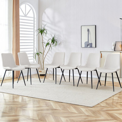 Chaise de salle à manger à dossier blanc en cuir artificiel, pieds en métal noir, conception de coussin incurvé élargi pour plus de confort, convient aux restaurants, cuisines, chambres à coucher, bureaux. (6 chaises) 0502