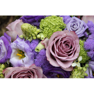 Fawe " Bridal Arrangement In Purple " by Studioportosabbia
