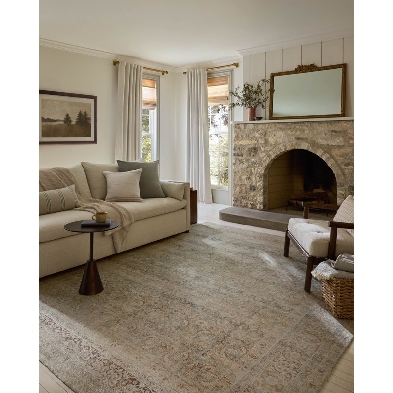 Tapis ciel / cuivre Magnolia Home par Joanna Gaines x Loloi Wimberly, Rectangle 7 pi 9 po x 9 pi 9 po