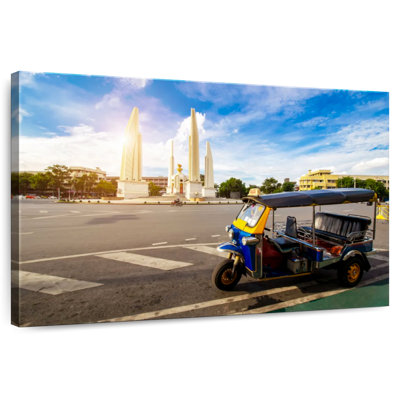 Meuk Tuk Tuk de Mehar