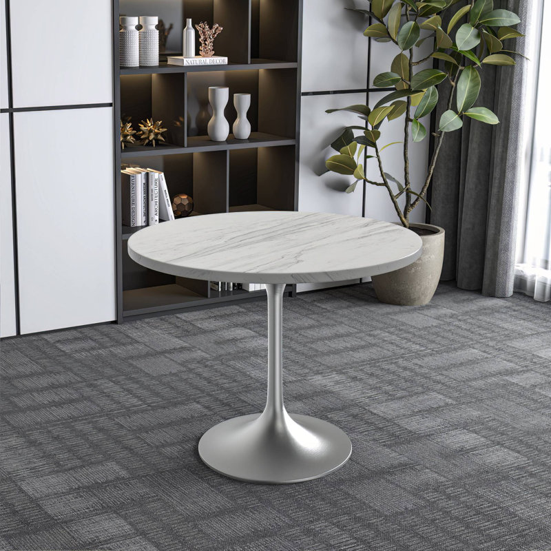 Table de salle à manger Heatherton, L 35,43 po x L 35,43 po