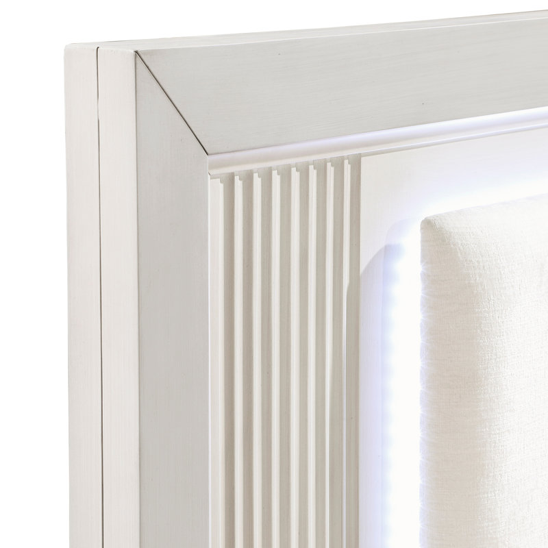 Grand lit antique blanc, coussin de tête de lit à DEL, lit accessoire de chambre à coucher moderne avec coussin lumineux et rembourré
