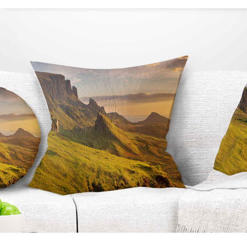 Coussin paysage lever de soleil à Quiraing en Écosse, 18 po x 18 po, Coussin décoratif