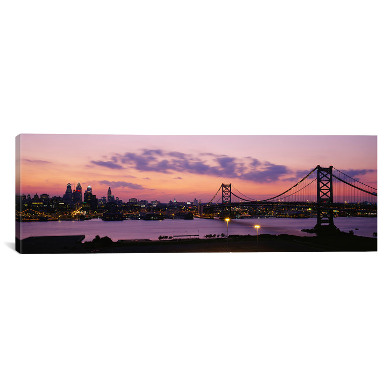 «Panoramic Bridge Across a River», pont Ben Franklin, Philadelphie, Pennsylvanie, États-Unis - reproduction d'art sur toile tendue