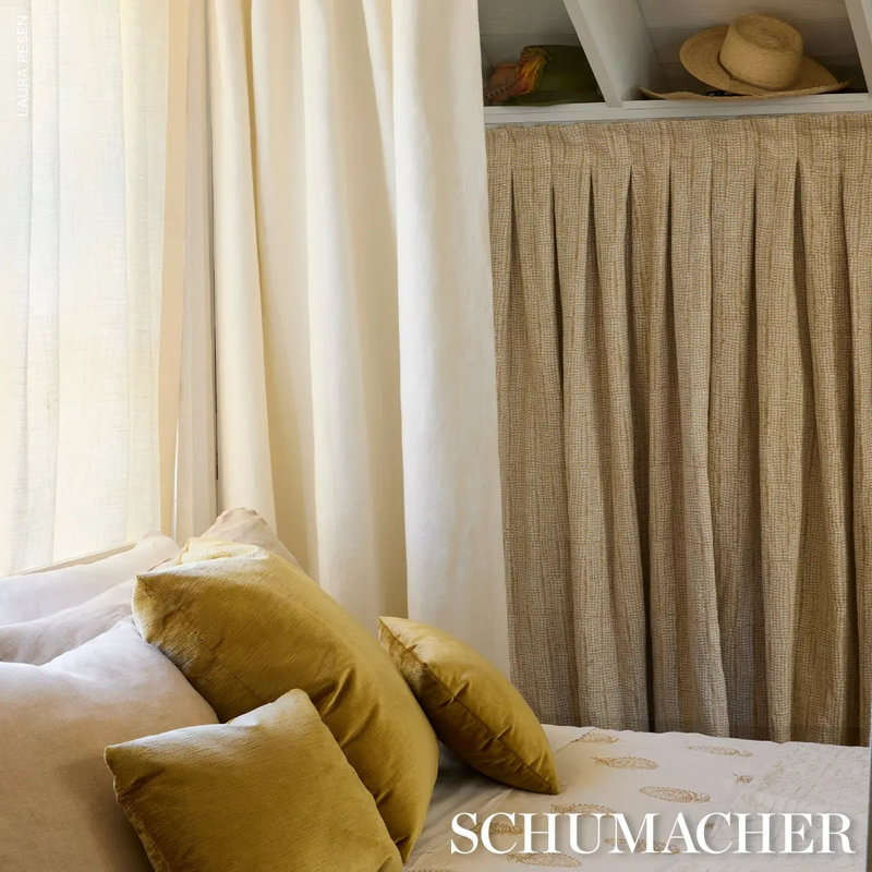 Tissu en velours de soie Schumacher x Patterson Flynn Dorothea, Or d'antan