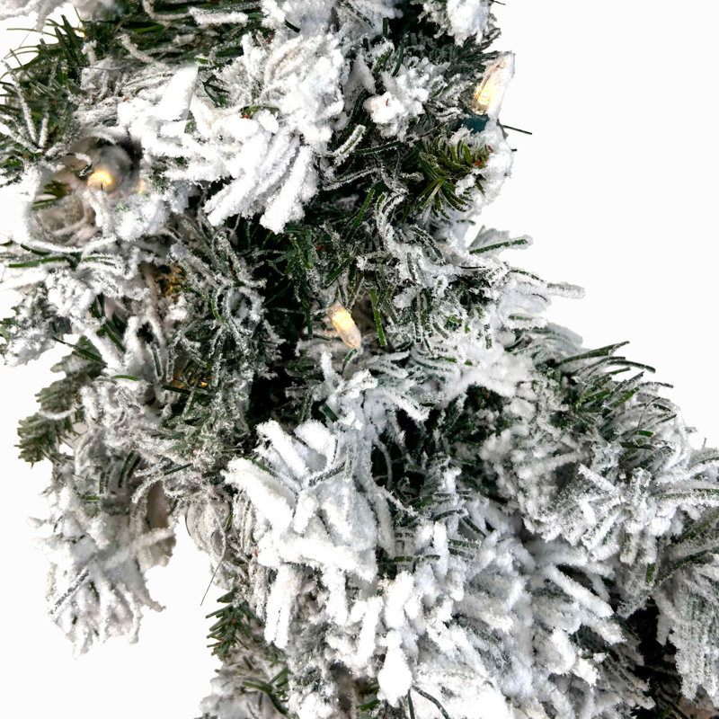 Lighted Polyvinyl Chloride Wreath, 24" W x 24" H x 5.50" D