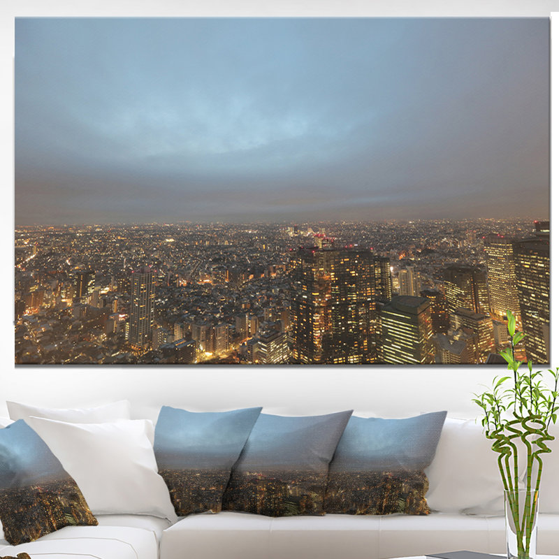 Photographie « shinjuku district view point », H 30 po x l 40 po x P 1,5 po, Toile tendue