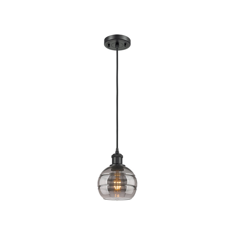 Luminaire suspendu 1 lumière Ballston Natick, H 7,88 po x l 5,88 po x P 5,88 po, Gris fumée clair, Noir mat