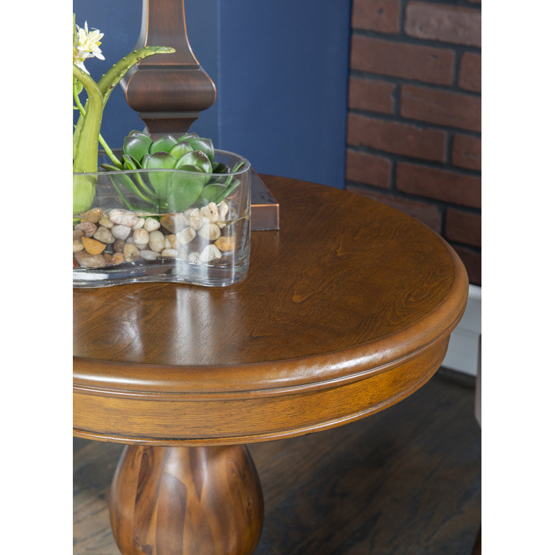 Table de bout à piédestal Amone, Noisette
