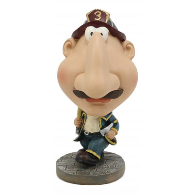 Figurines & Sculptures