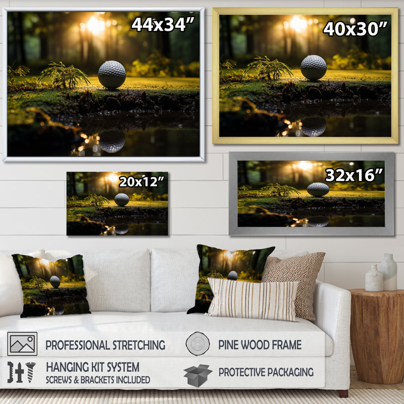 Golf Precision Putt II - Sports Canvas Art Print, Cadre flottant doré, H 16 po x l 32 po