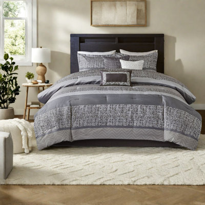 Luxury 7 Piece Bedding Sets, Queen Polyester Jacquard, Modern Home